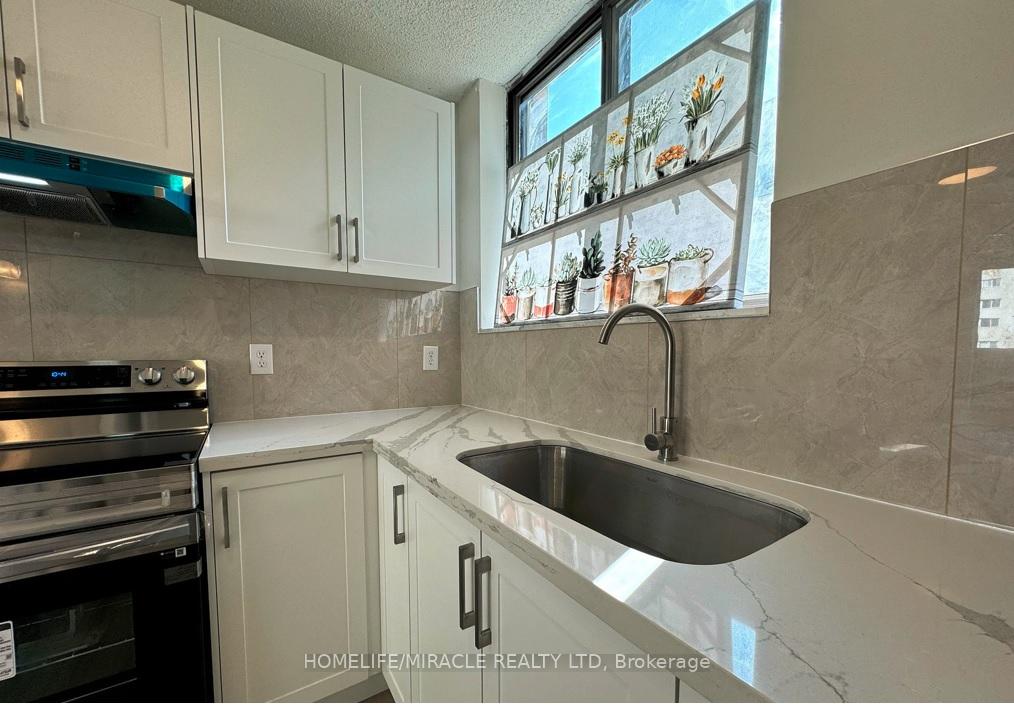 Photo 10 of Unit 303, 665 Kennedy Road, Scarborough, Kennedy Park — HOMEH