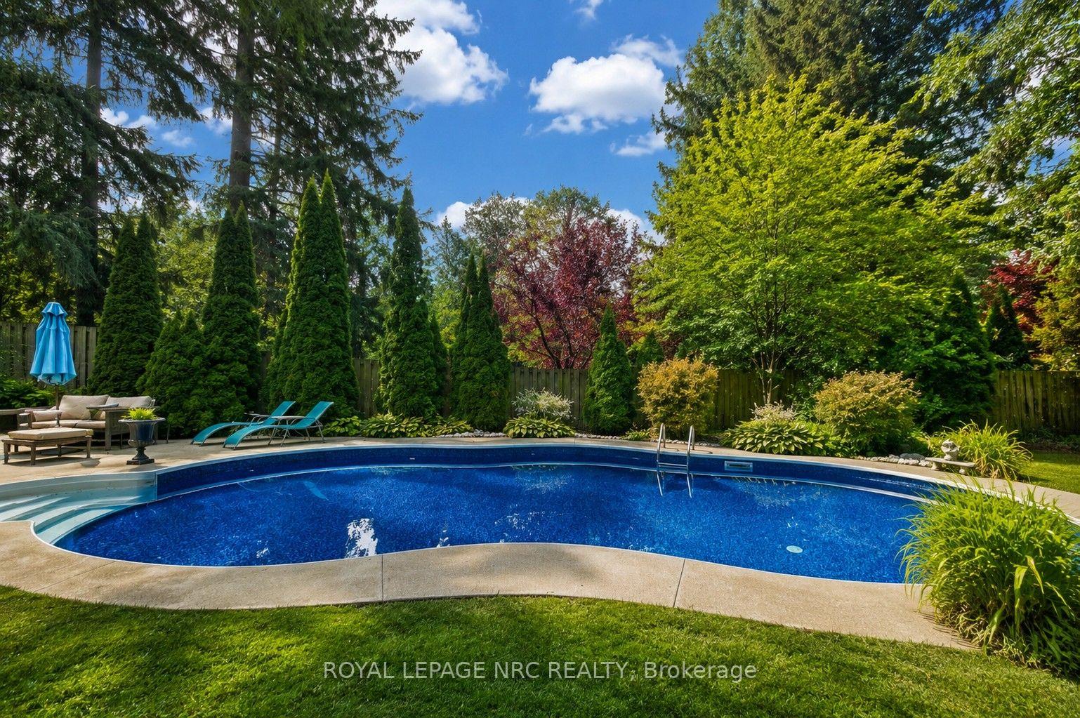 Photo 7 of 3 Greenvale Court, Pelham, Fonthill — HOMEH