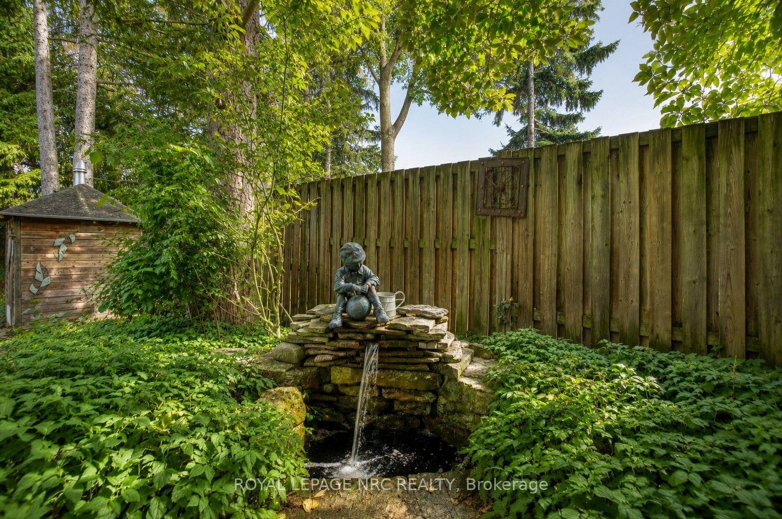 Photo 11 of 3 Greenvale Court, Pelham, Fonthill — HOMEH