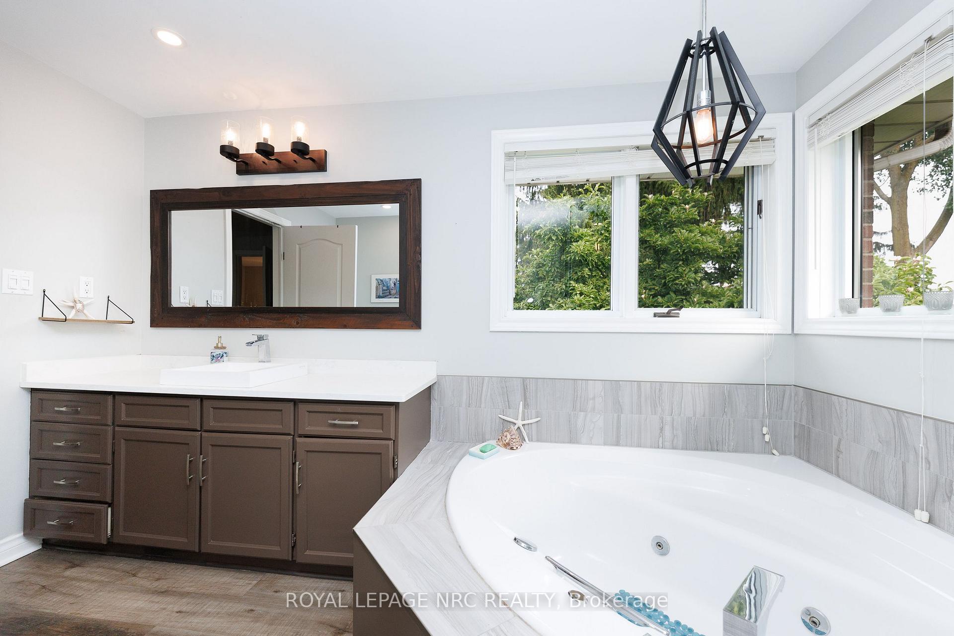 Photo 28 of 3 Greenvale Court, Pelham, Fonthill — HOMEH