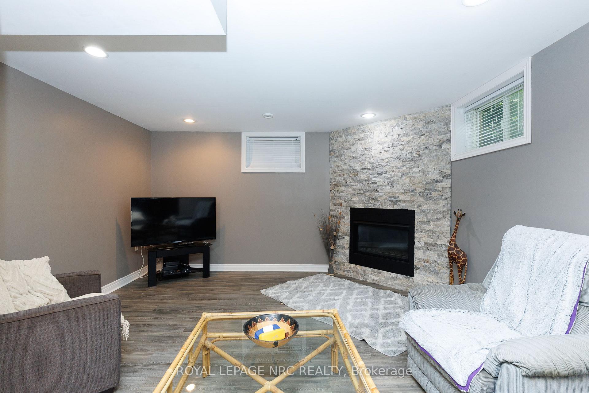 Photo 34 of 3 Greenvale Court, Pelham, Fonthill — HOMEH
