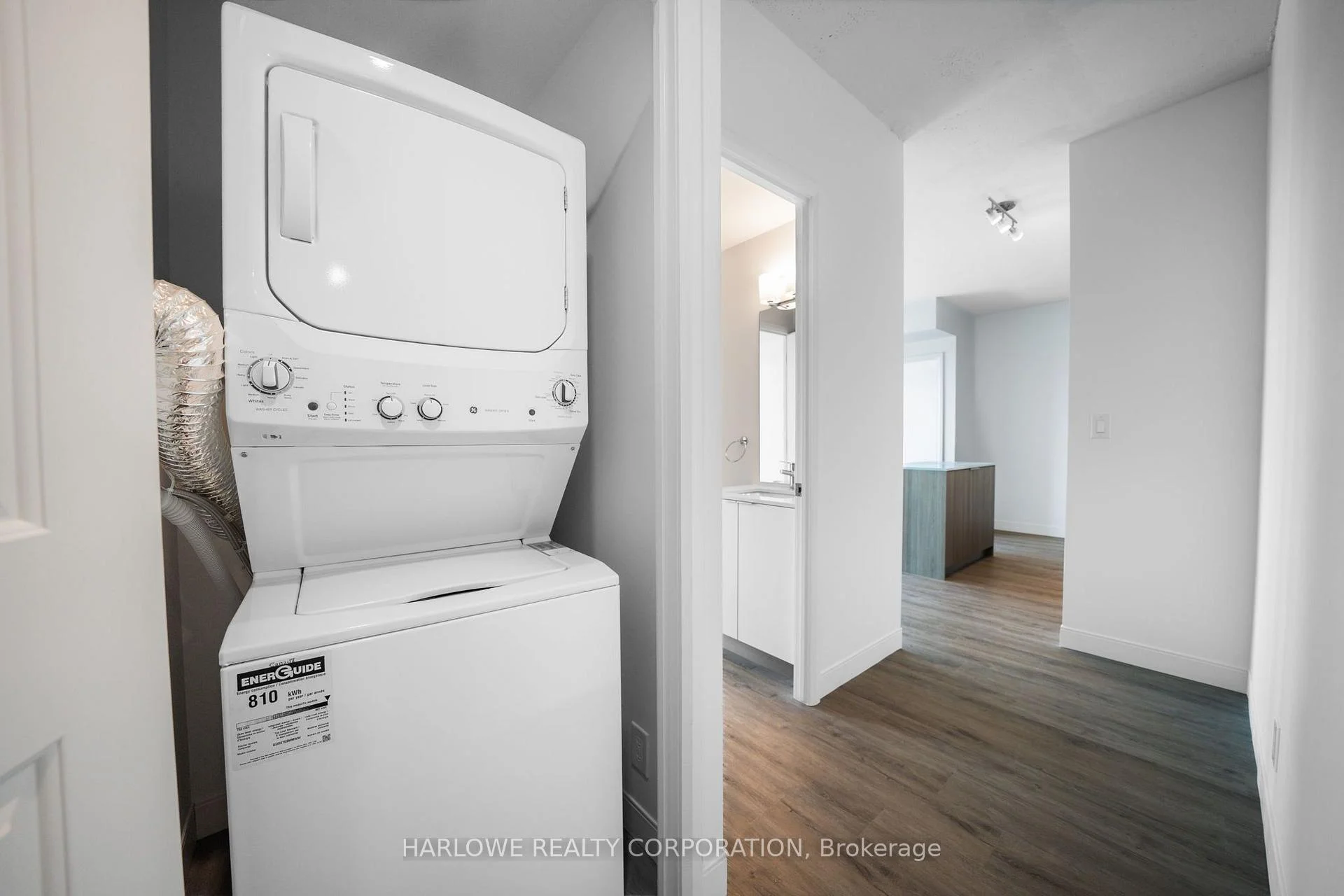 Photo 7 of Unit 2207 B, 8 Hughson Street, Hamilton, Beasley — HOMEH