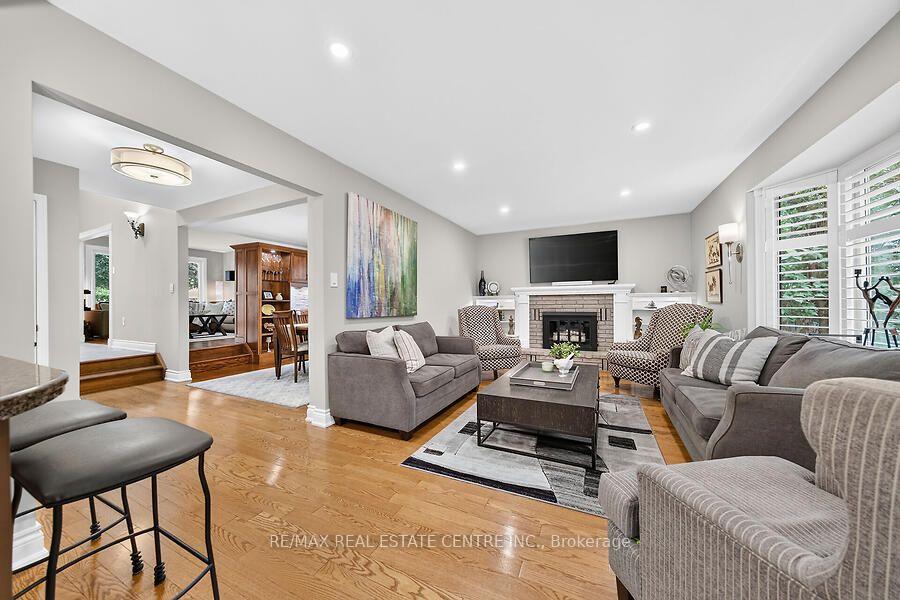 Photo 13 of 30 Carriagegate Drive, Hamilton, Thorner — HOMEH