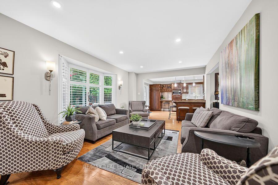 Photo 14 of 30 Carriagegate Drive, Hamilton, Thorner — HOMEH