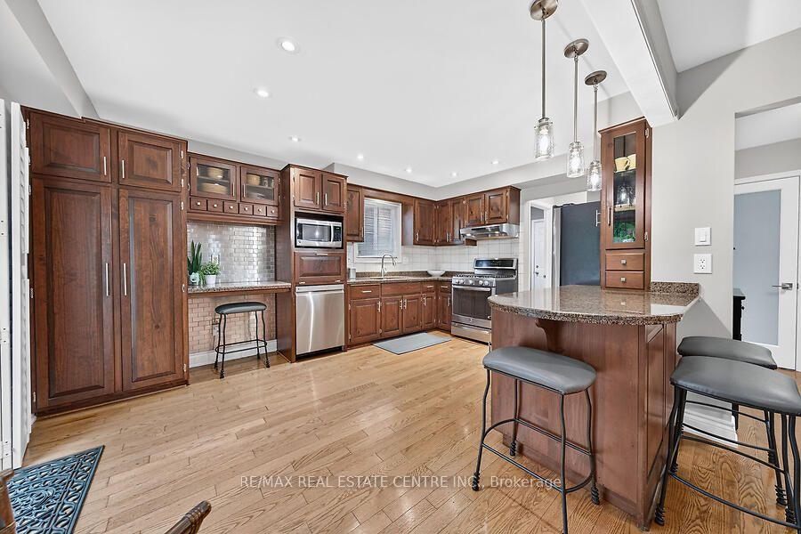 Photo 16 of 30 Carriagegate Drive, Hamilton, Thorner — HOMEH