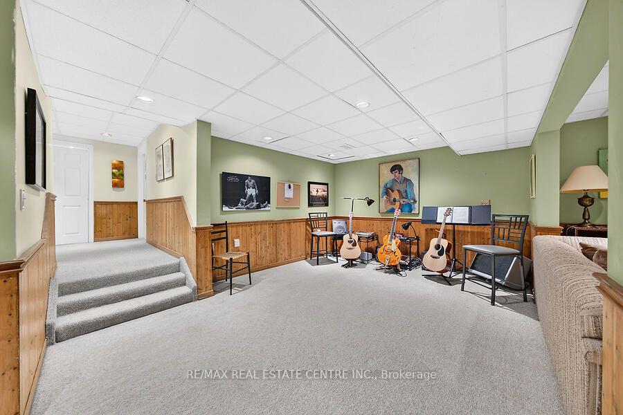 Photo 25 of 30 Carriagegate Drive, Hamilton, Thorner — HOMEH