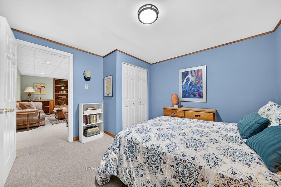 Photo 29 of 30 Carriagegate Drive, Hamilton, Thorner — HOMEH