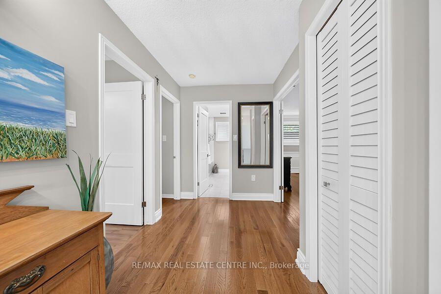 Photo 33 of 30 Carriagegate Drive, Hamilton, Thorner — HOMEH