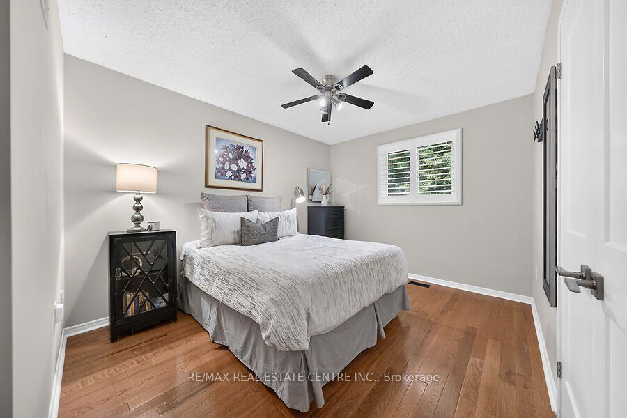 Photo 36 of 30 Carriagegate Drive, Hamilton, Thorner — HOMEH