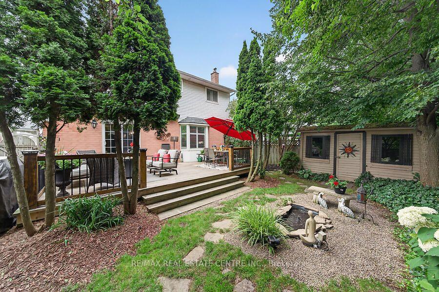 Photo 41 of 30 Carriagegate Drive, Hamilton, Thorner — HOMEH
