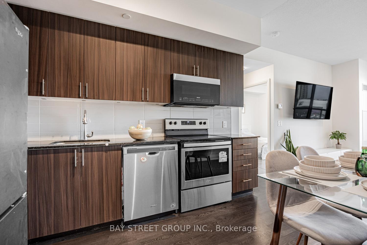 Photo 7 of Unit 317, 591 Sheppard Avenue E, North York, Bayview Village — HOMEH