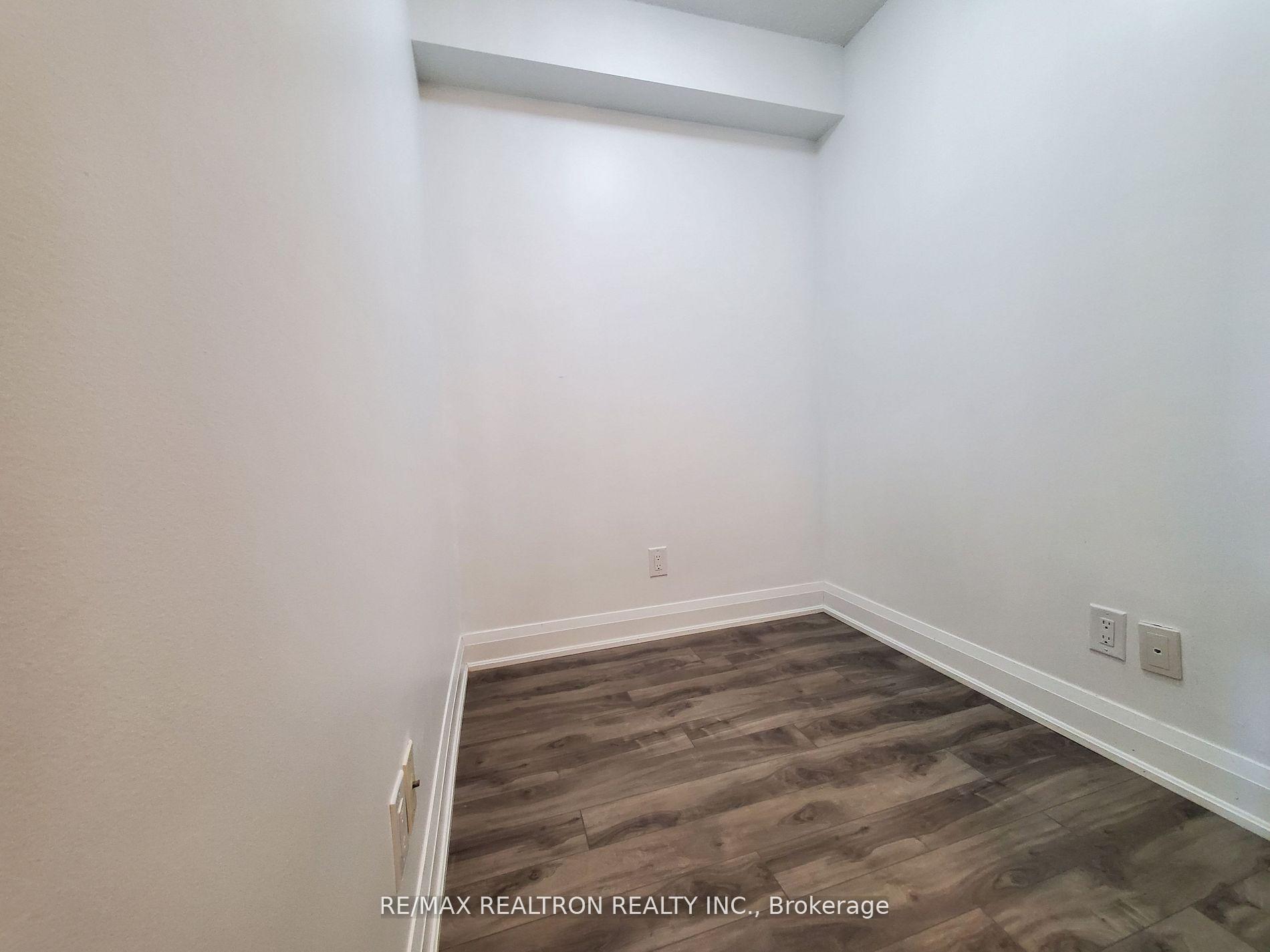 Photo 13 of Unit 516, 1 Uptown Drive, Markham, Unionville — HOMEH