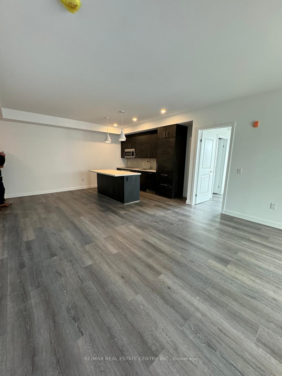 Photo 4 of Unit 110, 7549 Kalar Road, Niagara Falls, Brown — HOMEH