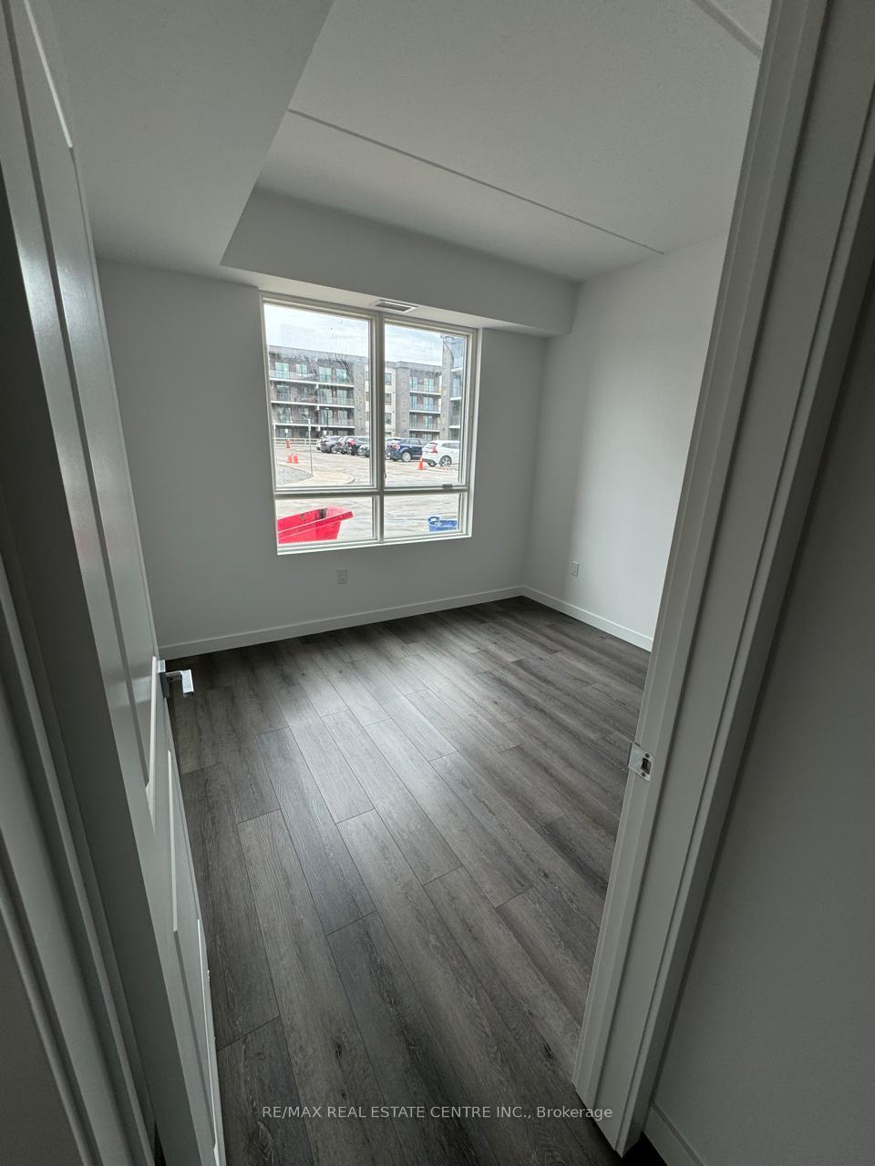Photo 8 of Unit 110, 7549 Kalar Road, Niagara Falls, Brown — HOMEH