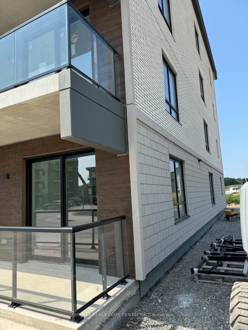 Photo 16 of Unit 110, 7549 Kalar Road, Niagara Falls, Brown — HOMEH