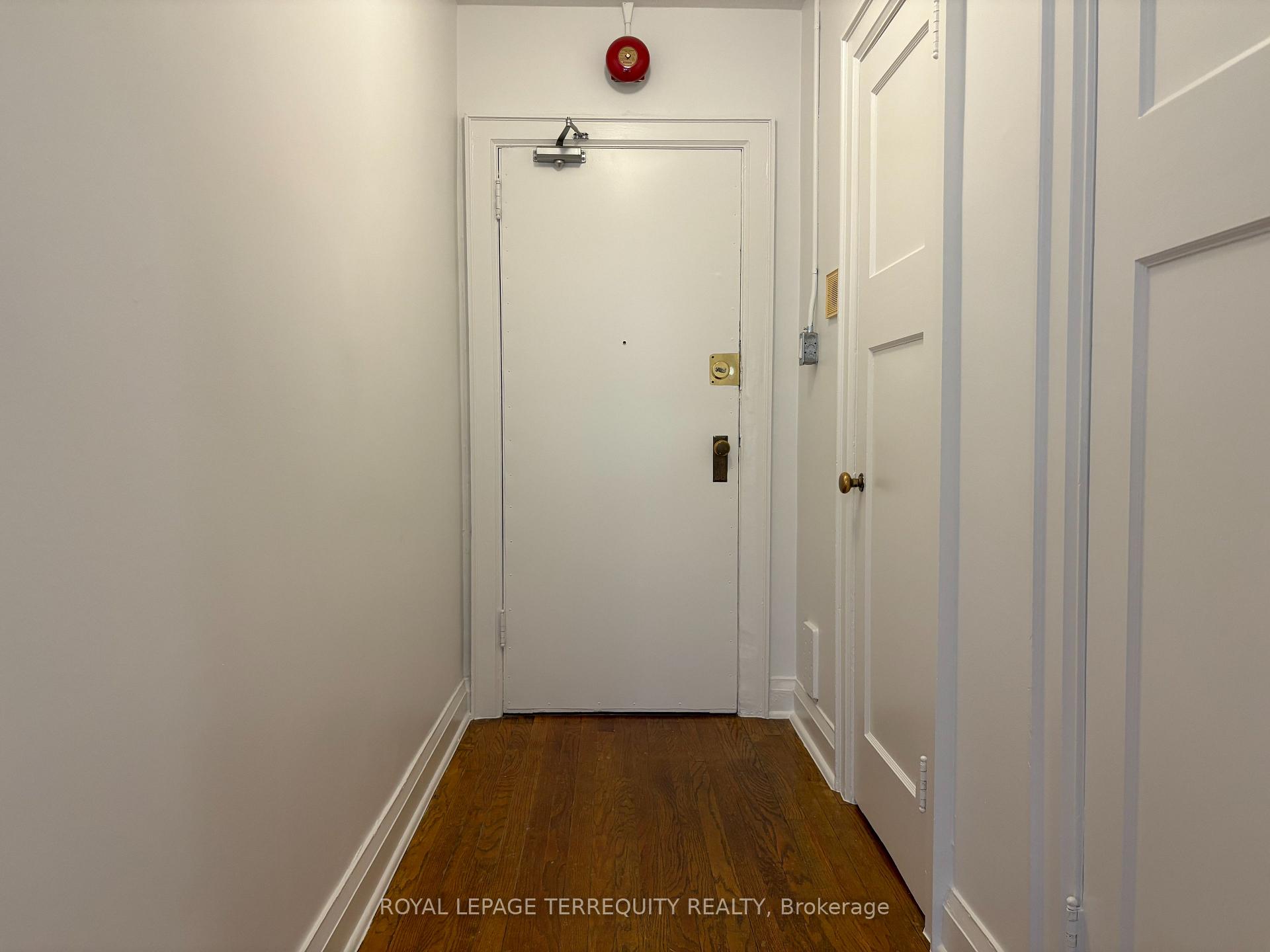 Photo 6 of Unit 19, 42 Barton Avenue, Toronto, The Annex — HOMEH