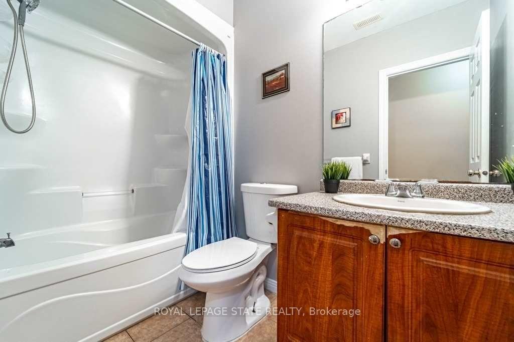 Photo 9 of 35 Mckibbon Avenue, Hamilton, Rural Glanbrook — HOMEH