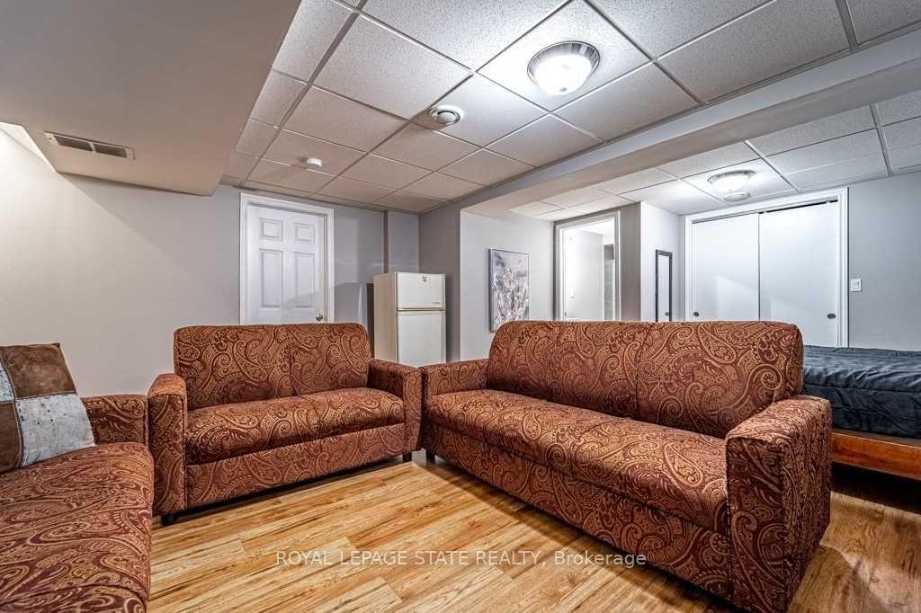 Photo 13 of 35 Mckibbon Avenue, Hamilton, Rural Glanbrook — HOMEH