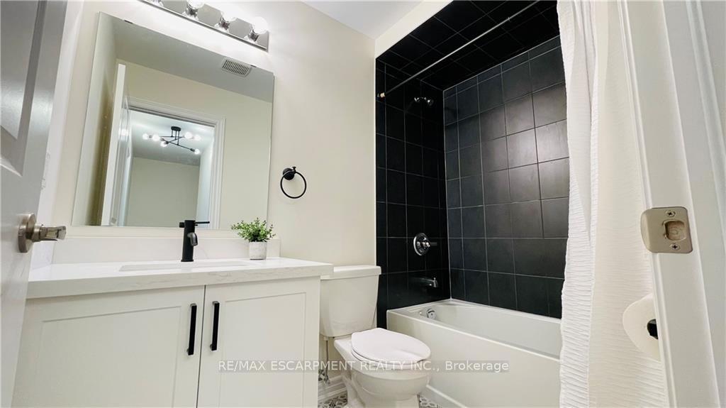 Photo 23 of 27 Mia Drive, Hamilton, Ryckmans — HOMEH