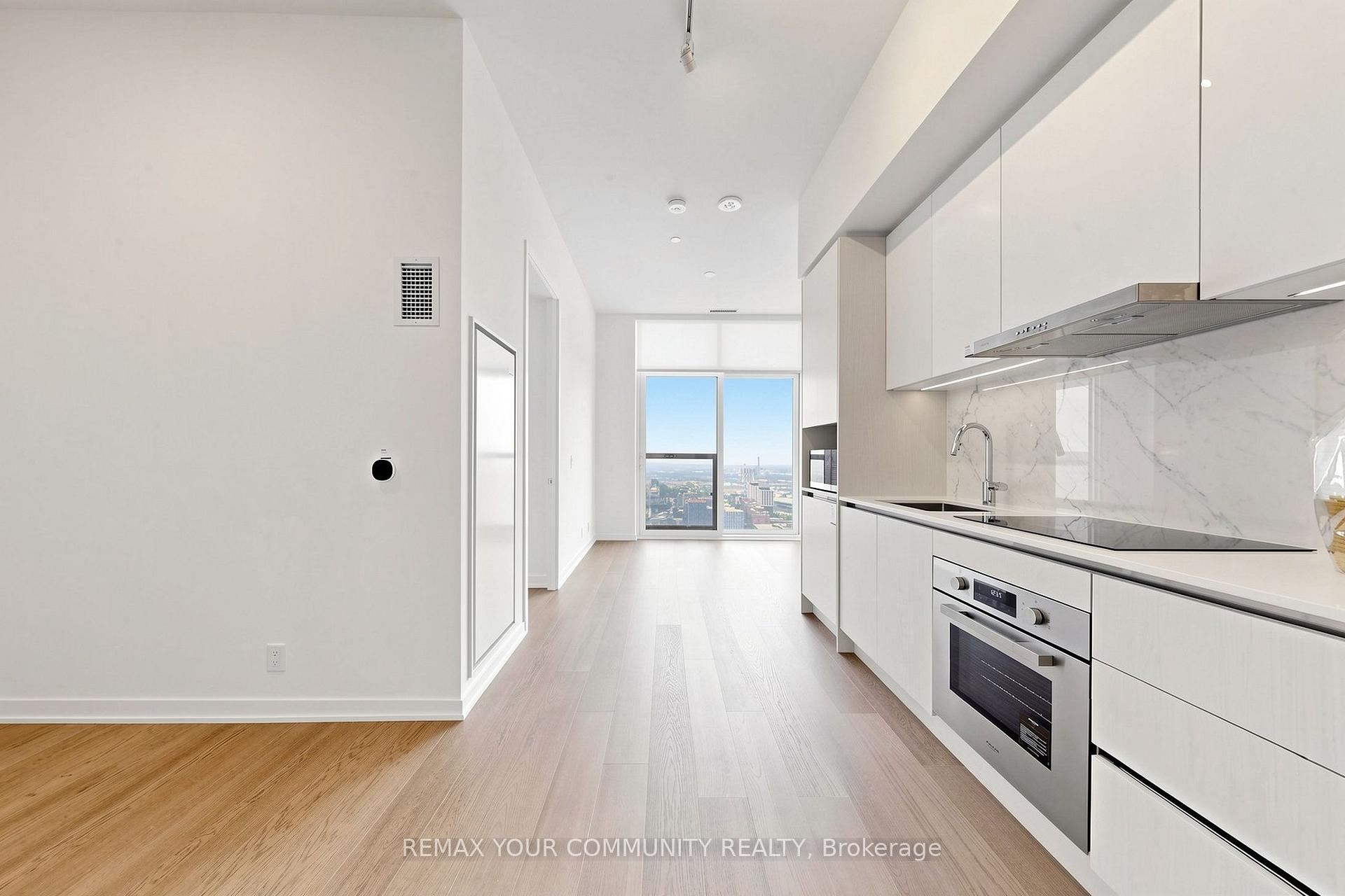 Photo 3 of Unit Ph05, 180 Front Street E, Toronto, Moss Park — HOMEH