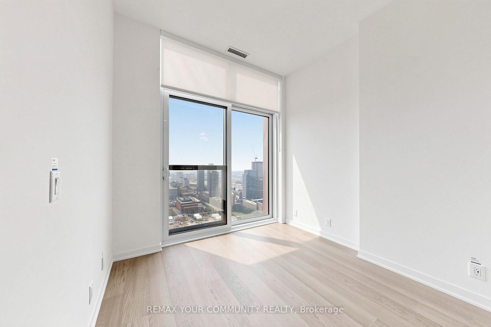 Photo 6 of Unit Ph05, 180 Front Street E, Toronto, Moss Park — HOMEH