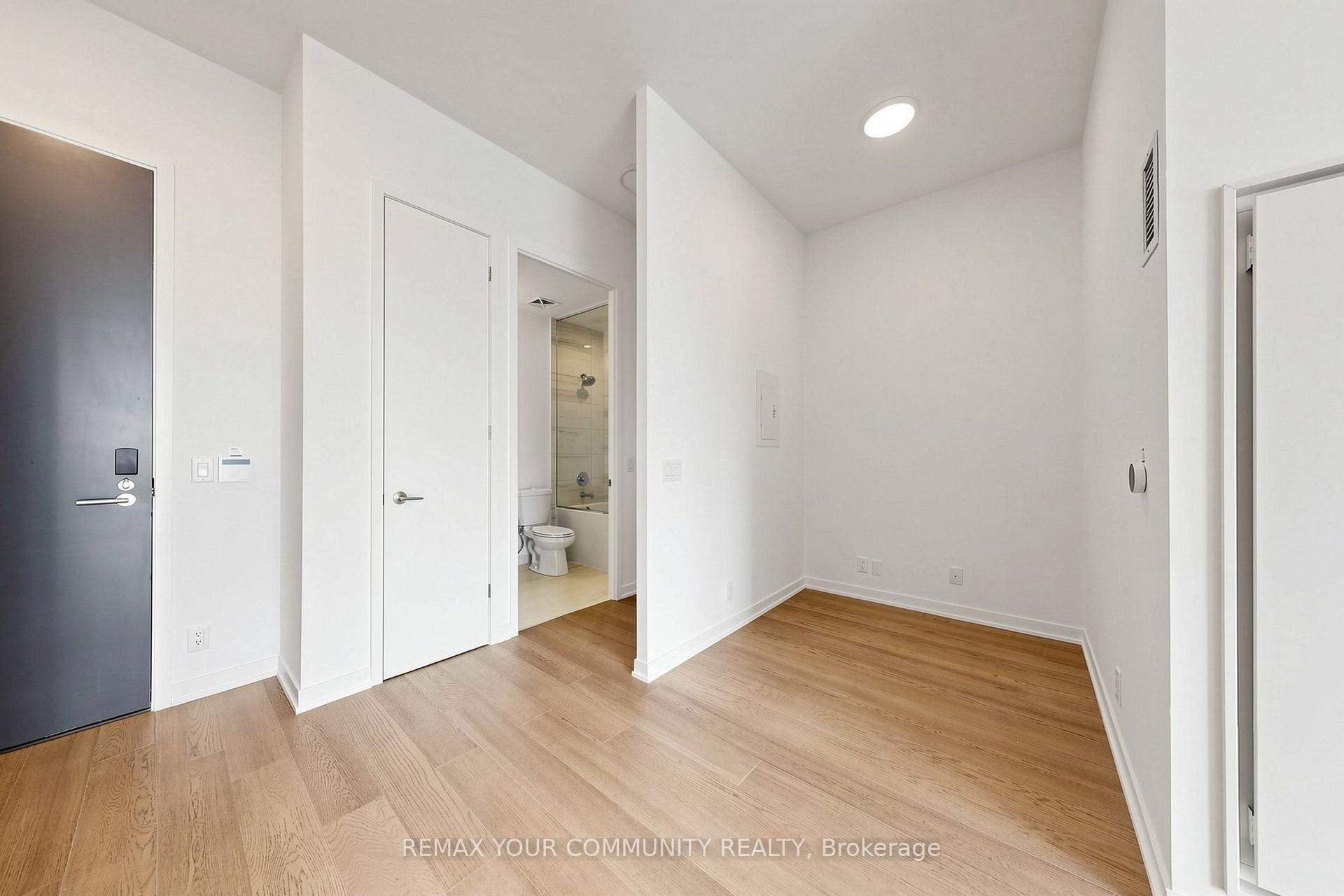 Photo 17 of Unit Ph05, 180 Front Street E, Toronto, Moss Park — HOMEH