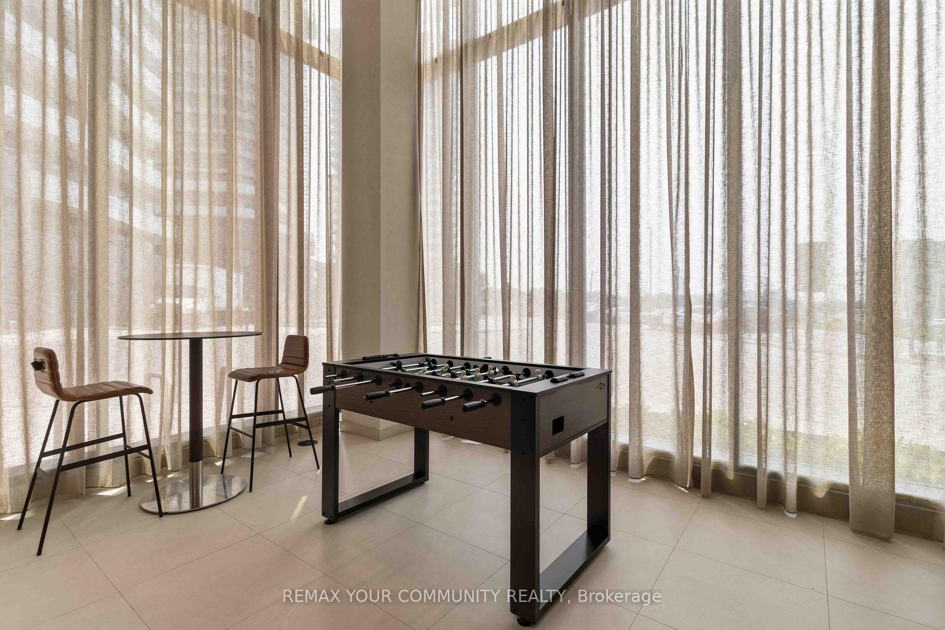 Photo 11 of Unit 2016, 10 Flavelle Trail, Vaughan, Steeles West Industrial — HOMEH