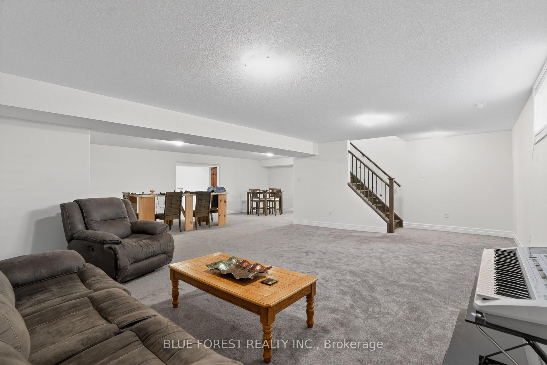 Photo 37 of 14 Thames Springs Crescent, Zorra, Thamesford — HOMEH