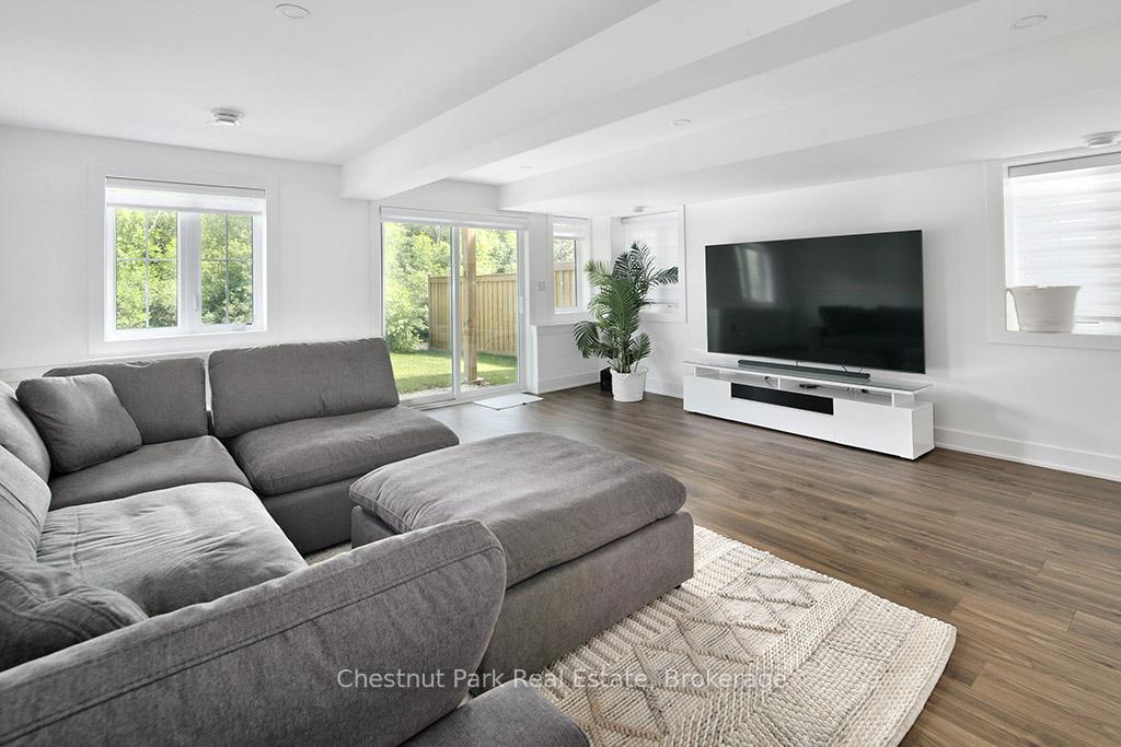 Photo 19 of 137 White Oak Crescent, Blue Mountains — HOMEH