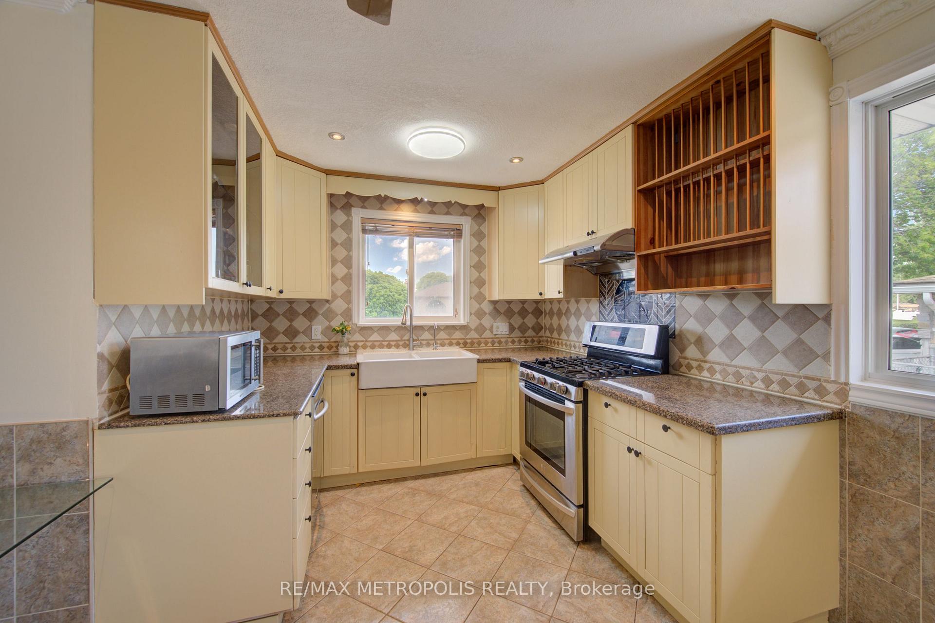 Photo 11 of 89 Winter Avenue, Cambridge, Greenway-Chaplin — HOMEH