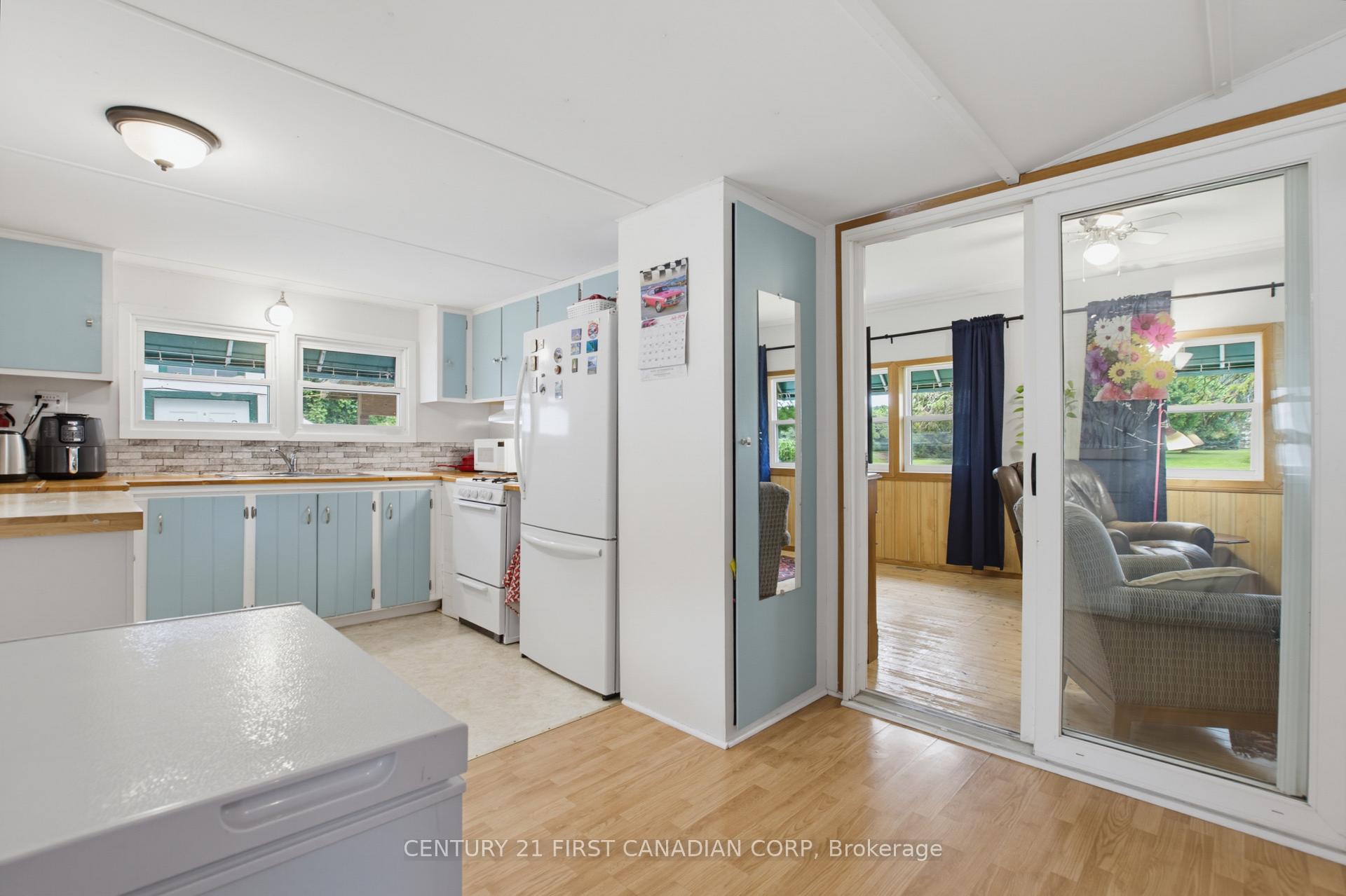 Photo 7 of Unit 2, 9279 Hacienda Road, Malahide, Rural Malahide — HOMEH