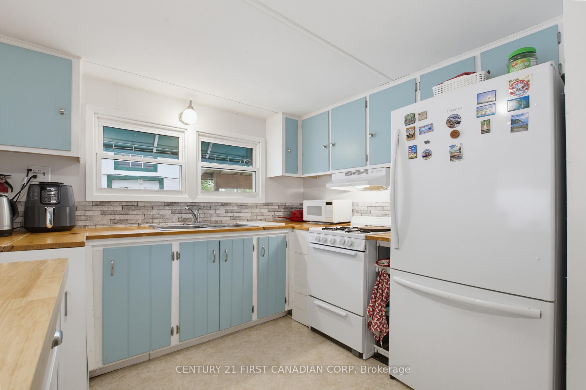 Photo 9 of Unit 2, 9279 Hacienda Road, Malahide, Rural Malahide — HOMEH
