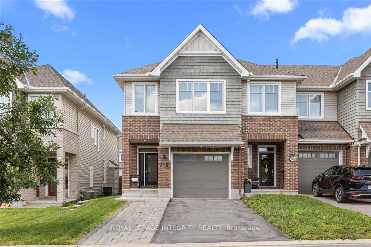 Front of 715 Cap Diamant Way