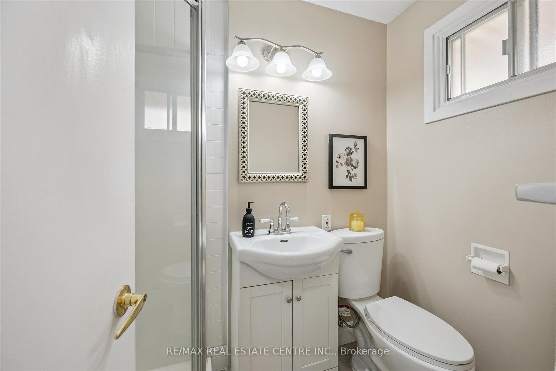 Photo 18 of 1824 Earlwood Drive, Cambridge, Galt City Centre — HOMEH