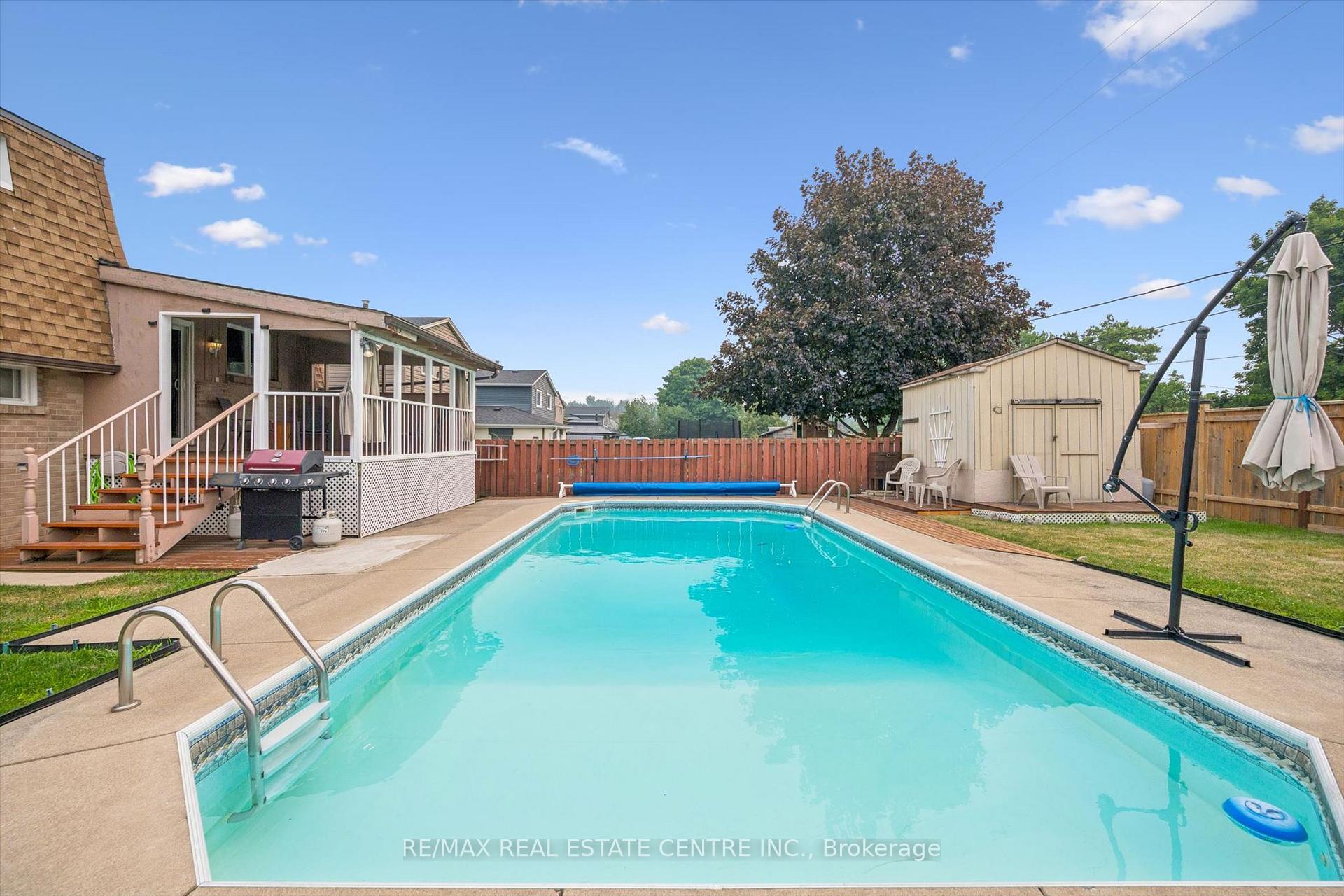 Photo 34 of 1824 Earlwood Drive, Cambridge, Galt City Centre — HOMEH