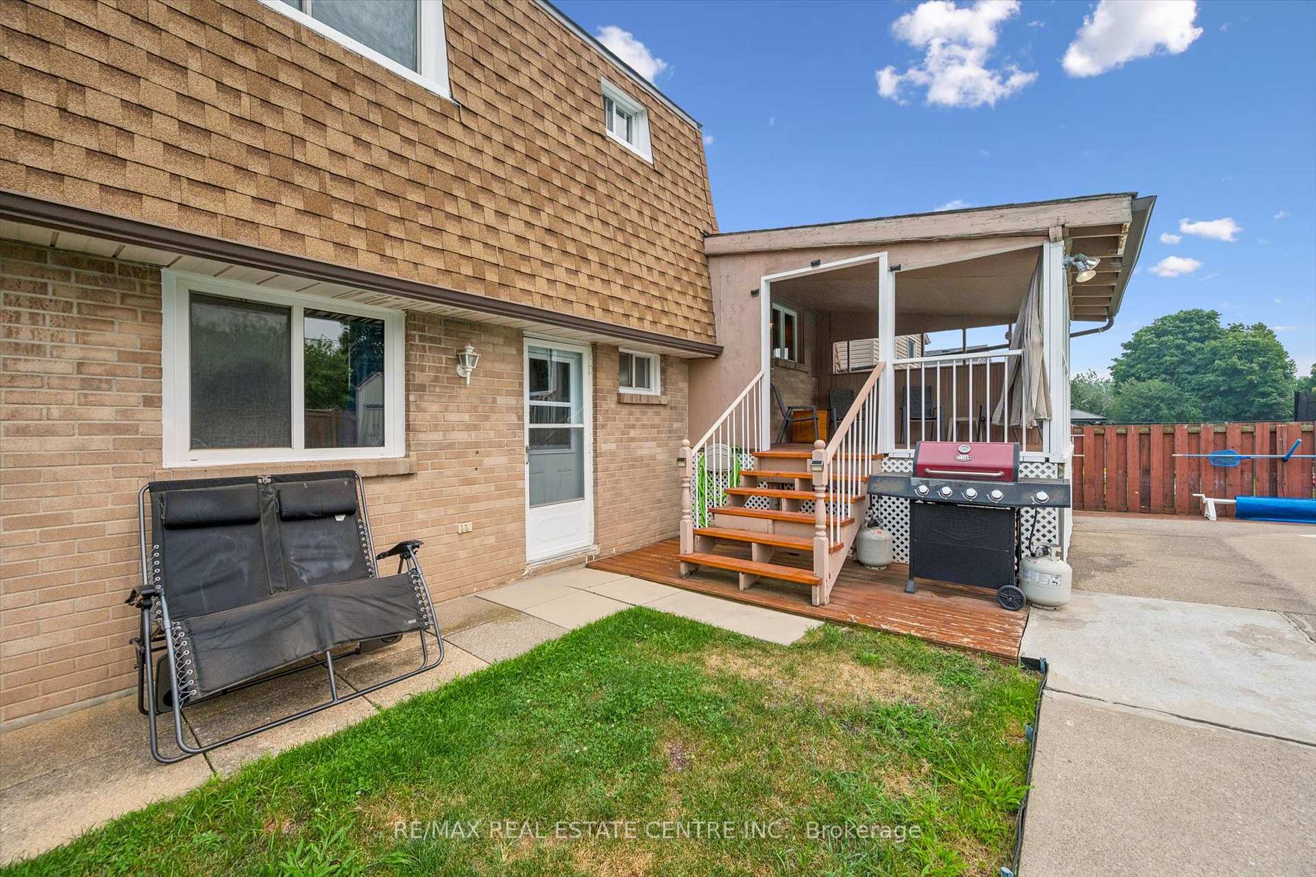 Photo 35 of 1824 Earlwood Drive, Cambridge, Galt City Centre — HOMEH