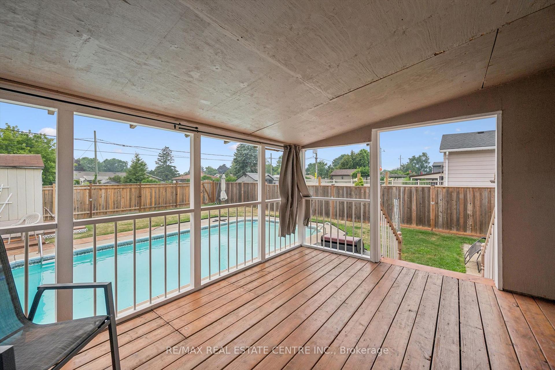 Photo 37 of 1824 Earlwood Drive, Cambridge, Galt City Centre — HOMEH