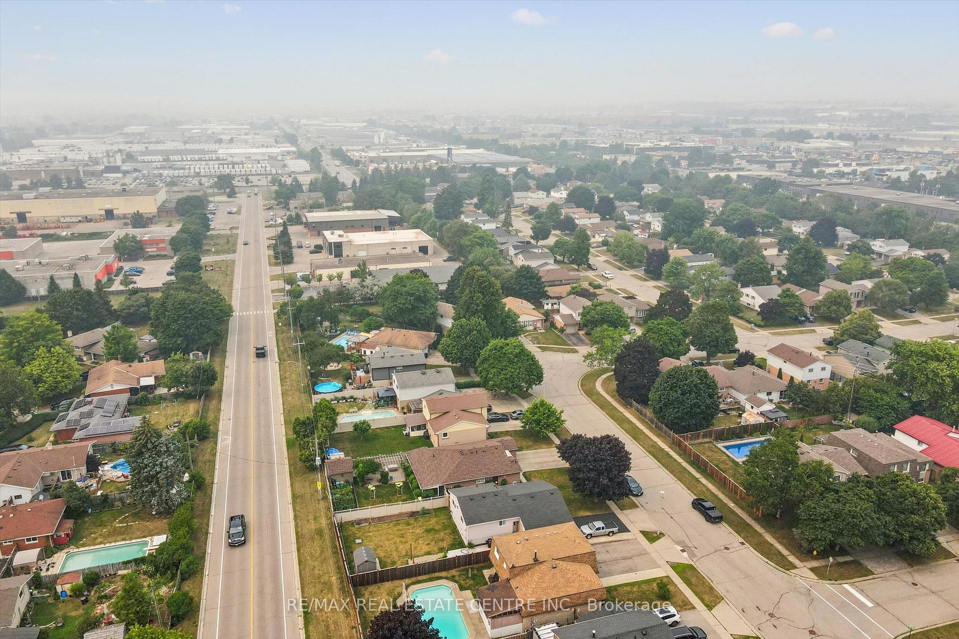 Photo 41 of 1824 Earlwood Drive, Cambridge, Galt City Centre — HOMEH