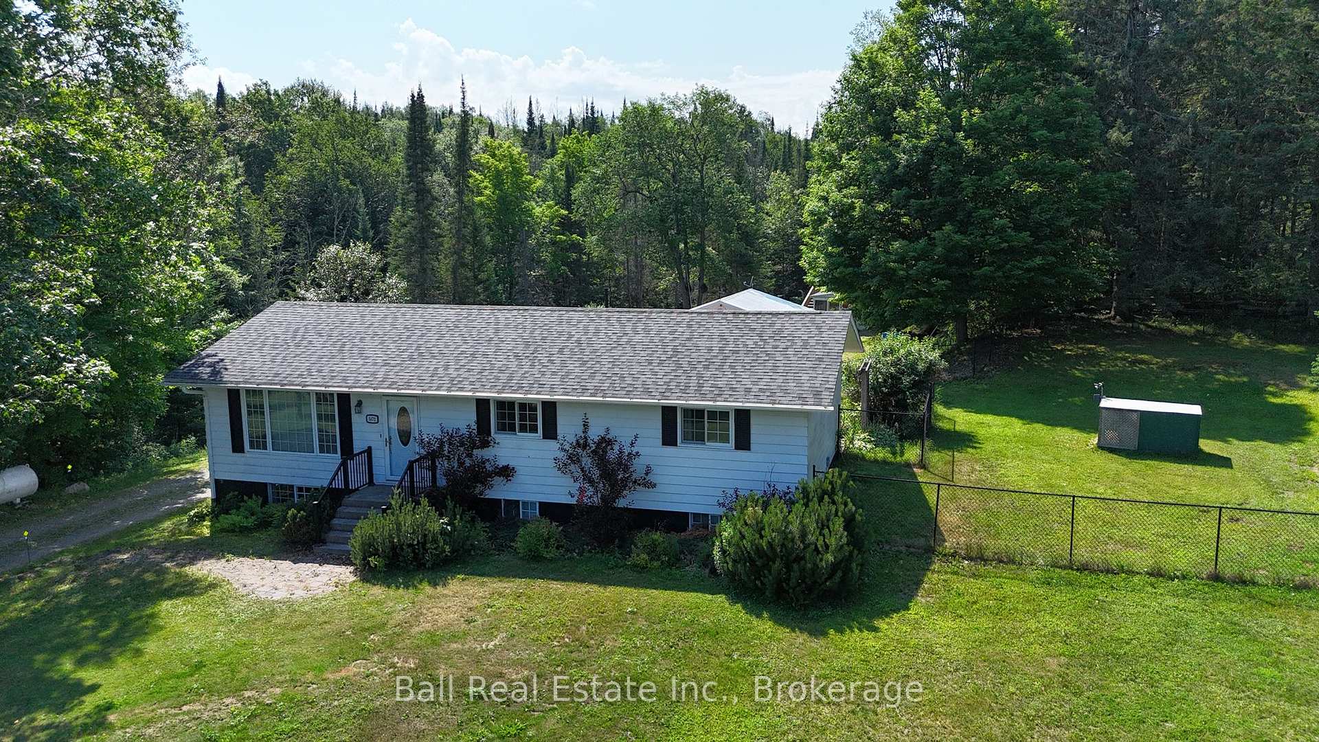 Front of 5472 Loop Road
