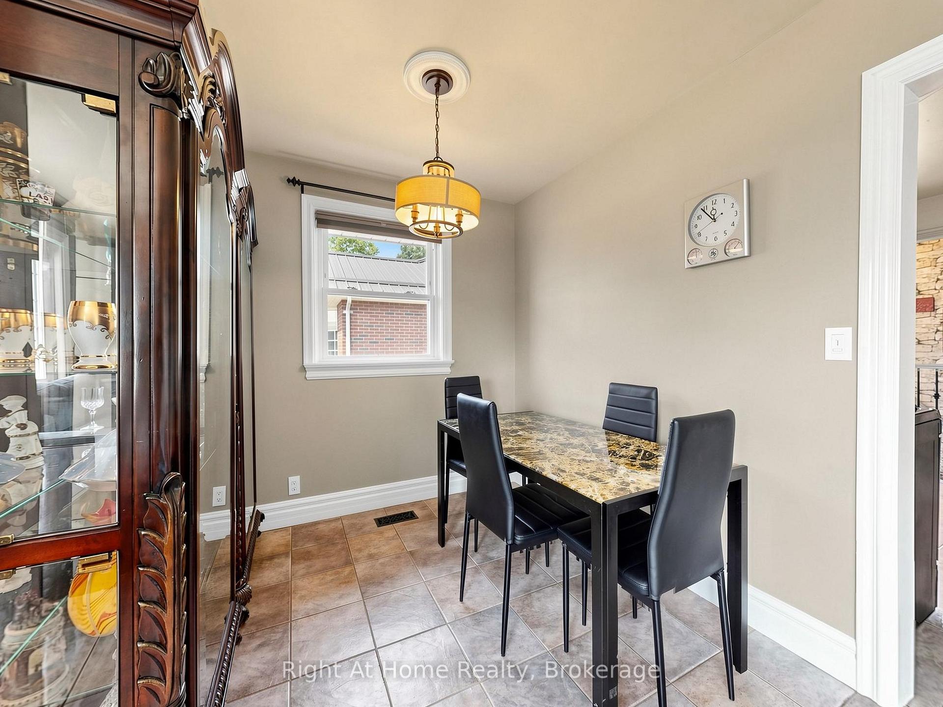 Photo 11 of 536 Barbara Street, Cobourg — HOMEH
