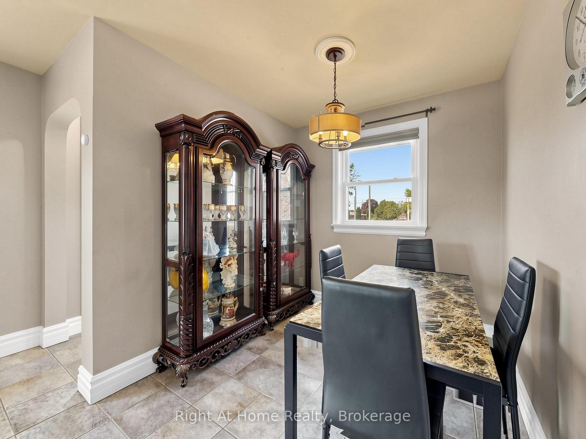 Photo 12 of 536 Barbara Street, Cobourg — HOMEH