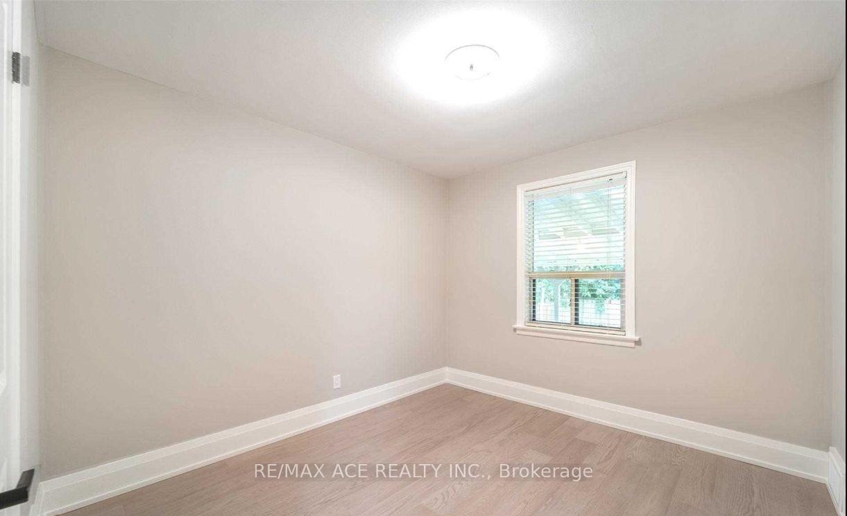 Photo 10 of Unit Main, 16 Compton Drive, Scarborough, Wexford-Maryvale — HOMEH