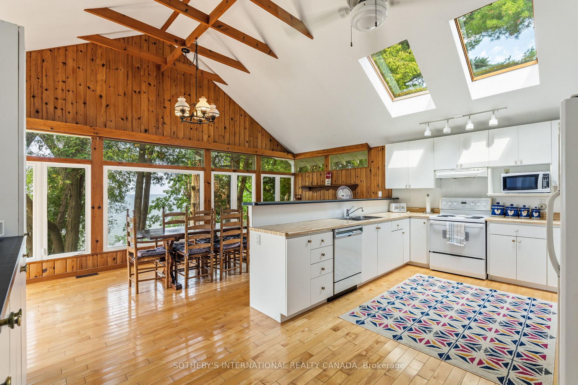 Photo 17 of 104 Hedge Road, Georgina, Sutton & Jackson's Point — HOMEH