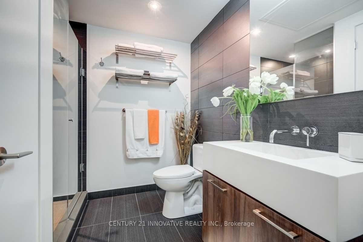 Photo 10 of Unit 408, 560 King Street W, Toronto, Waterfront Communities — HOMEH