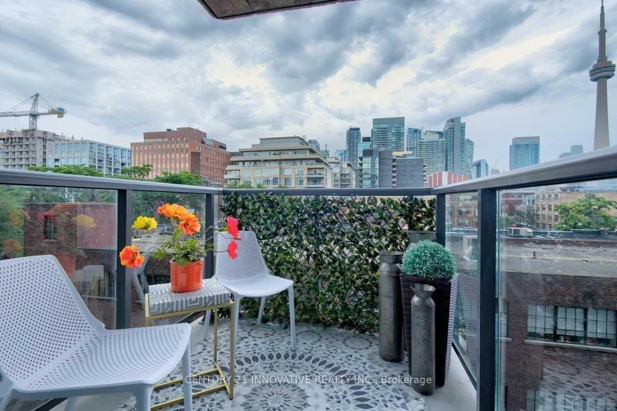 Photo 11 of Unit 408, 560 King Street W, Toronto, Waterfront Communities — HOMEH