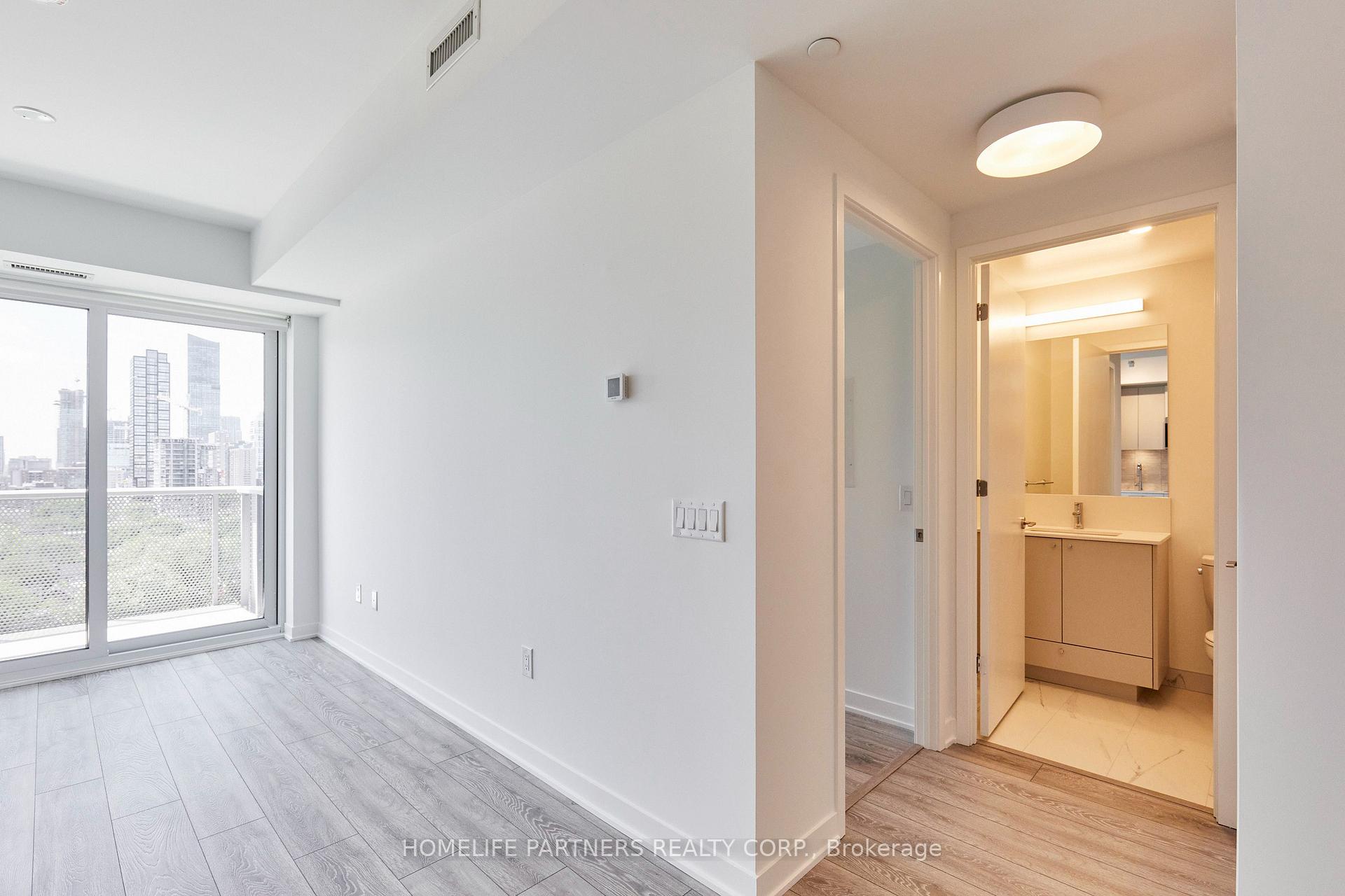 Photo 4 of Unit 1107, 10 Oak Street, Toronto, Regent Park — HOMEH