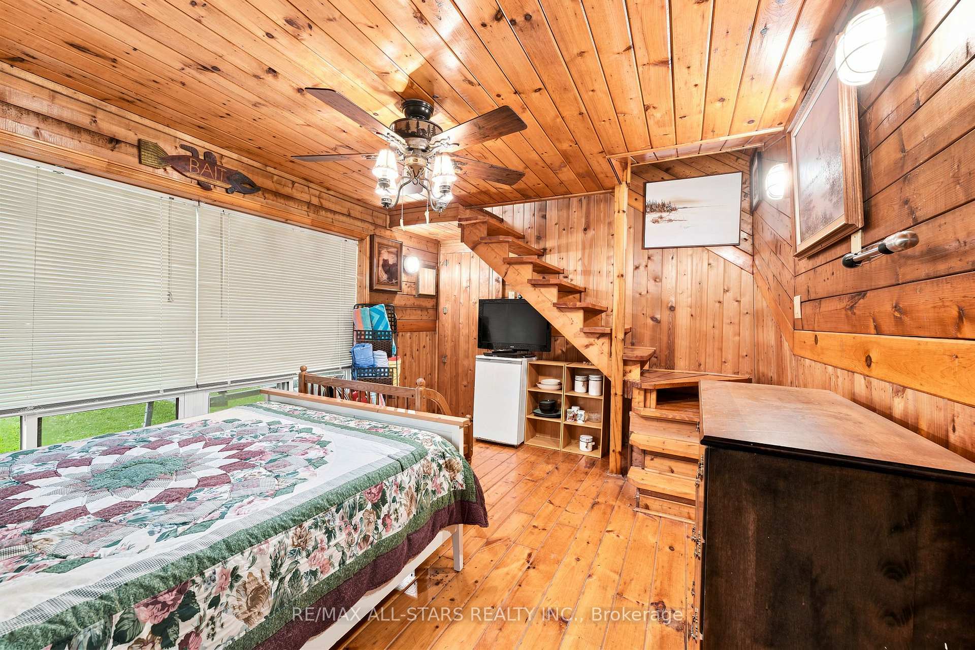 Photo 37 of 664 Lake Drive N, Georgina, Historic Lakeshore Communities — HOMEH