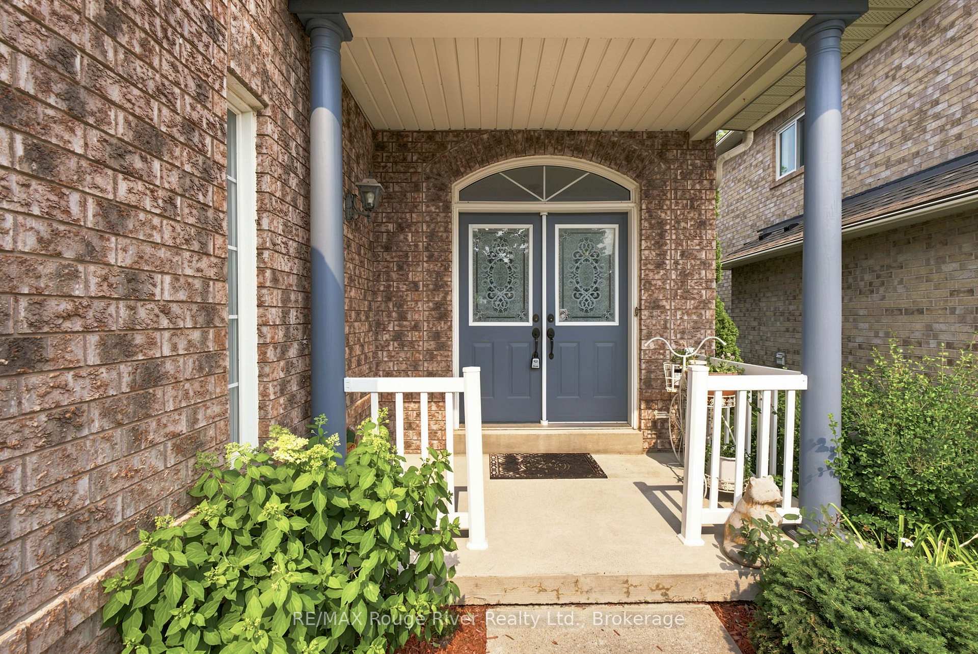 Photo 2 of 17 Floree Street, Whitby, Taunton North — HOMEH