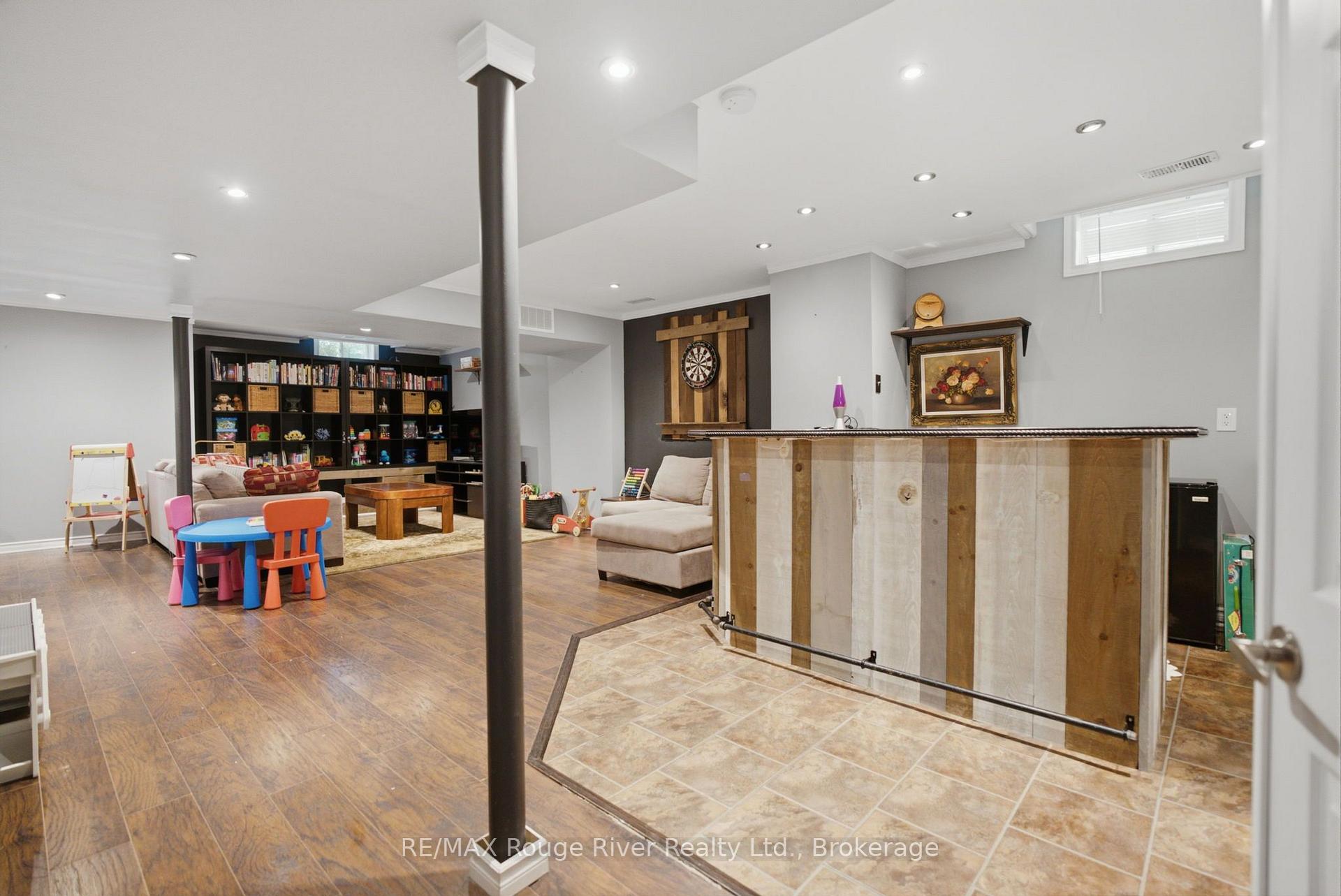 Photo 39 of 17 Floree Street, Whitby, Taunton North — HOMEH