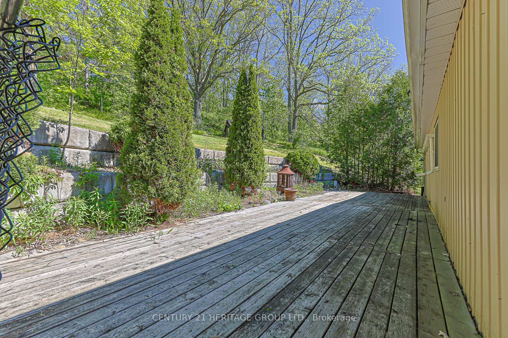 Photo 20 of 178 Main Street N, Newmarket, Bristol-London — HOMEH